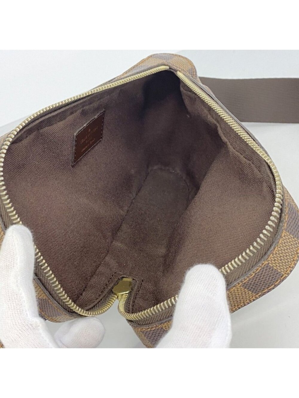 Louis Vuitton Belt Bag Damier Geronimos Ebene - Picture 4 of 10